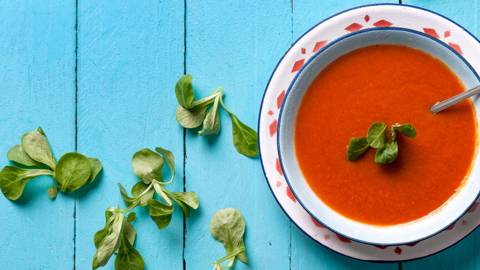 Sopa Fria de Tomate com Canónicos